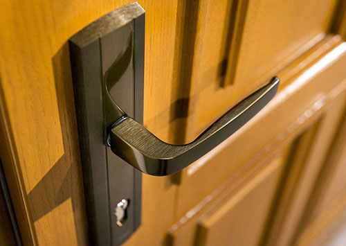 中原區上門開鎖(換鎖芯換鎖公司)